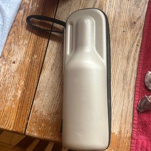 Insulated wine carrier